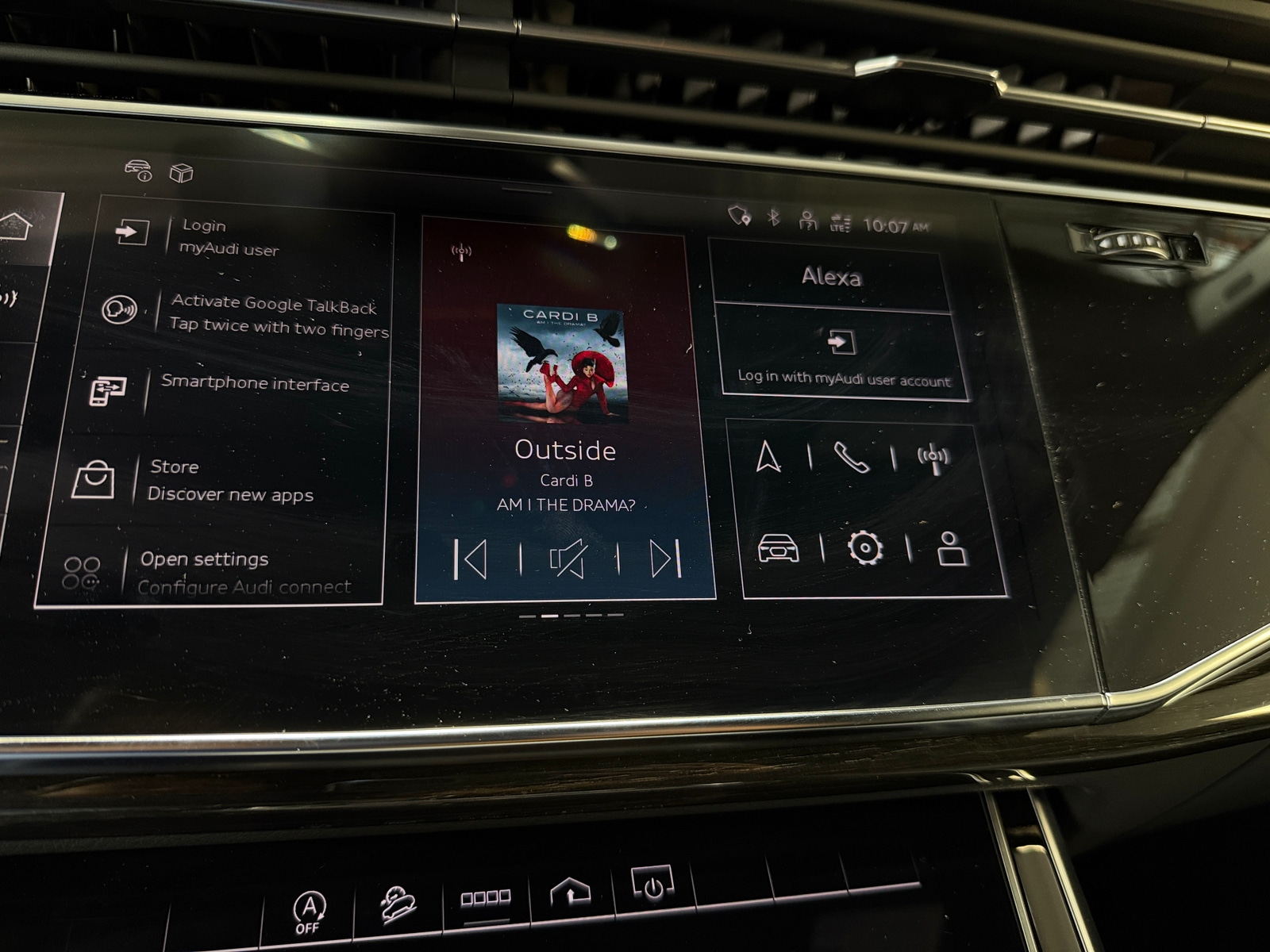 Thumbnail: 2025 Audi Q7 - 3