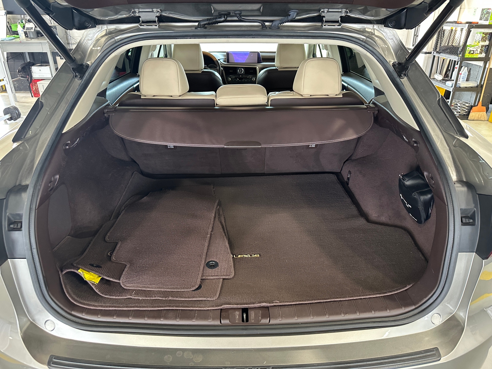 Thumbnail: 2017 Lexus RX - 6