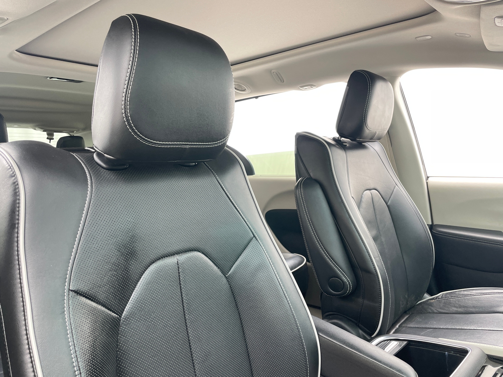 Thumbnail: 2022 Chrysler Pacifica - 2