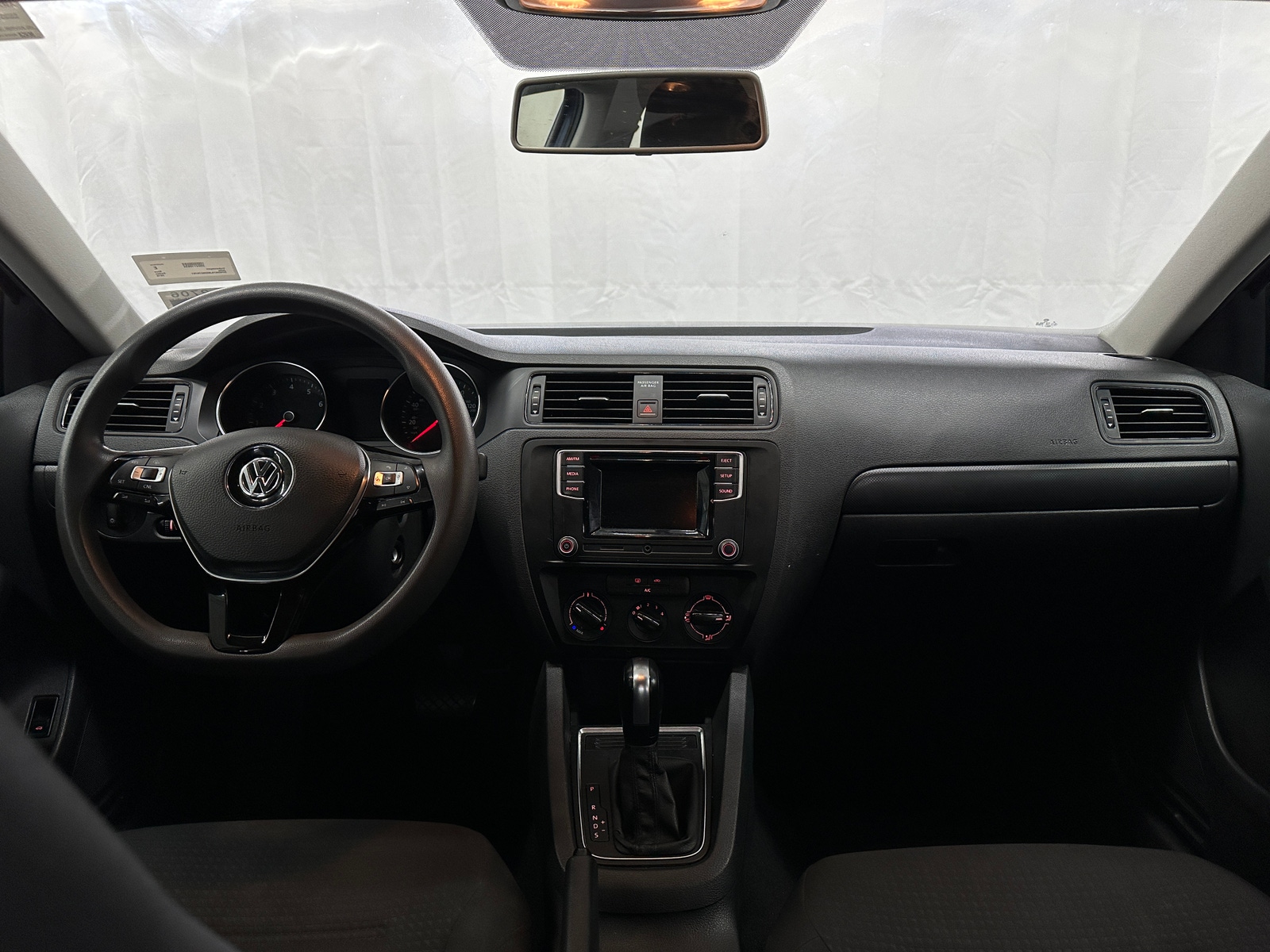 Thumbnail: 2016 Volkswagen Jetta - 3