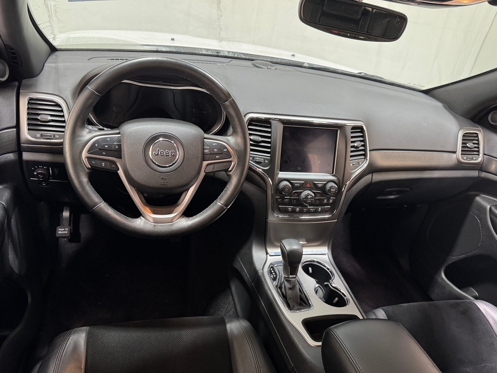 Thumbnail: 2018 Jeep Grand Cherokee - 2