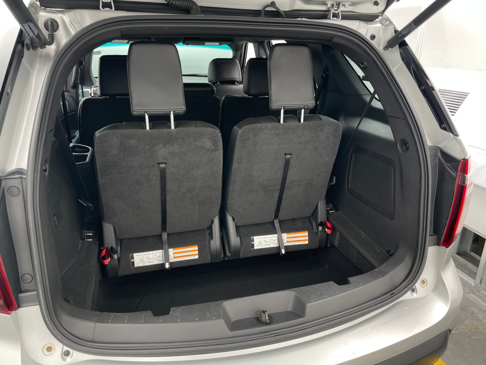 Thumbnail: 2014 Ford Explorer - 6