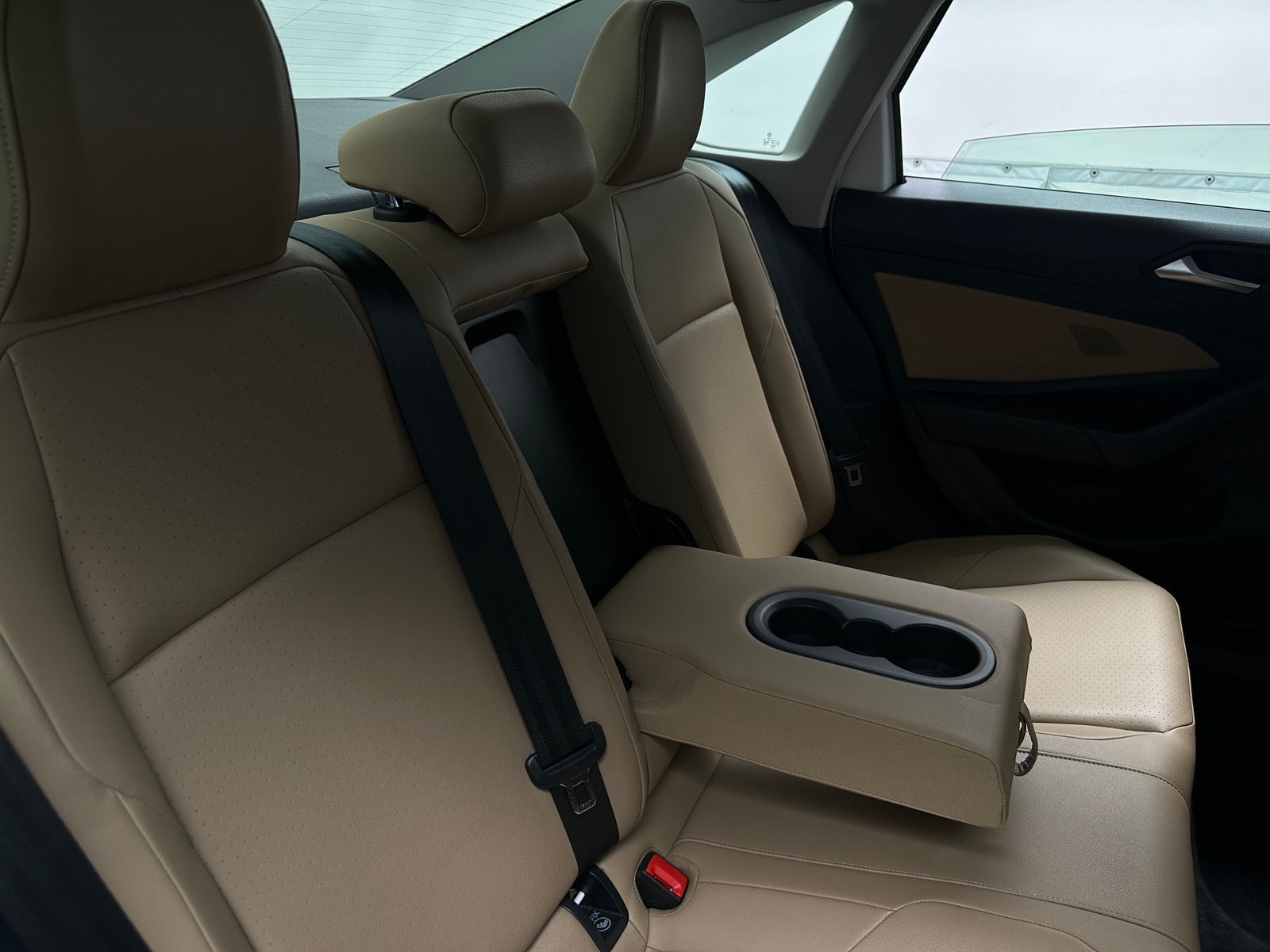 Thumbnail: 2019 Volkswagen Jetta - 5