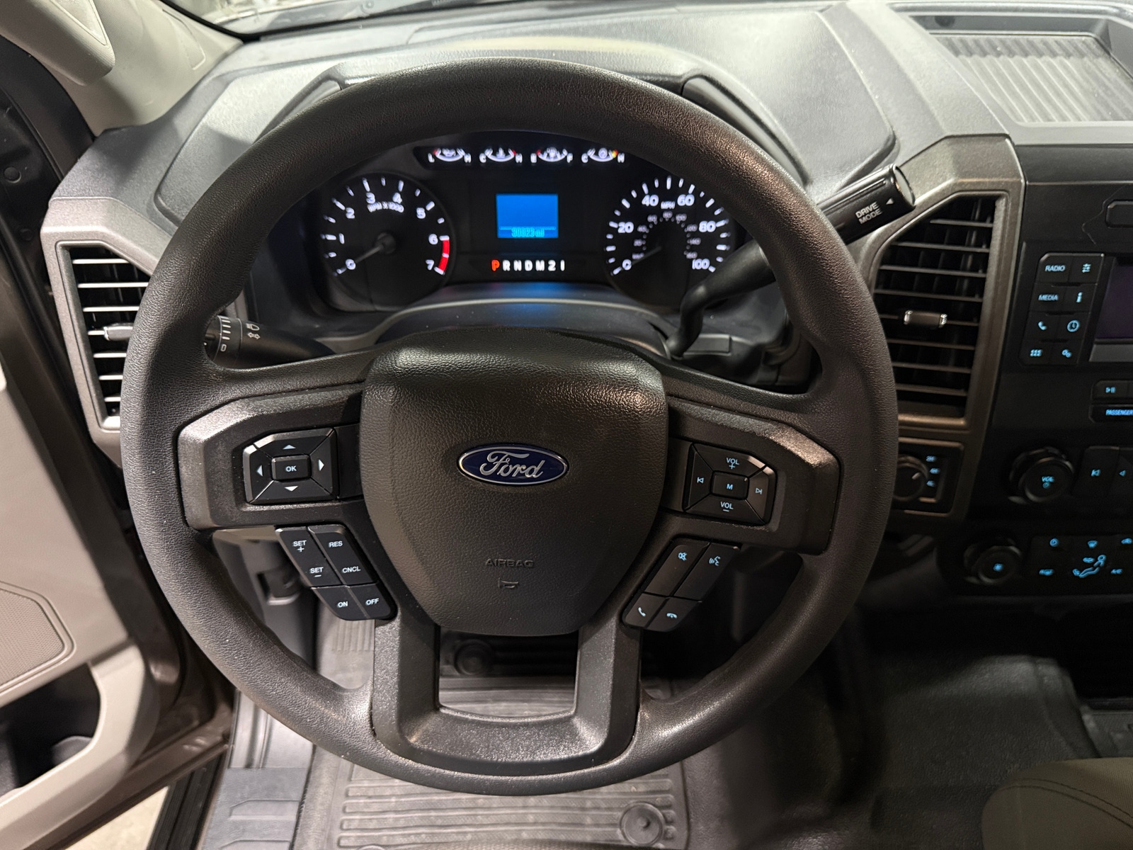 Thumbnail: 2022 Ford Econoline - 5