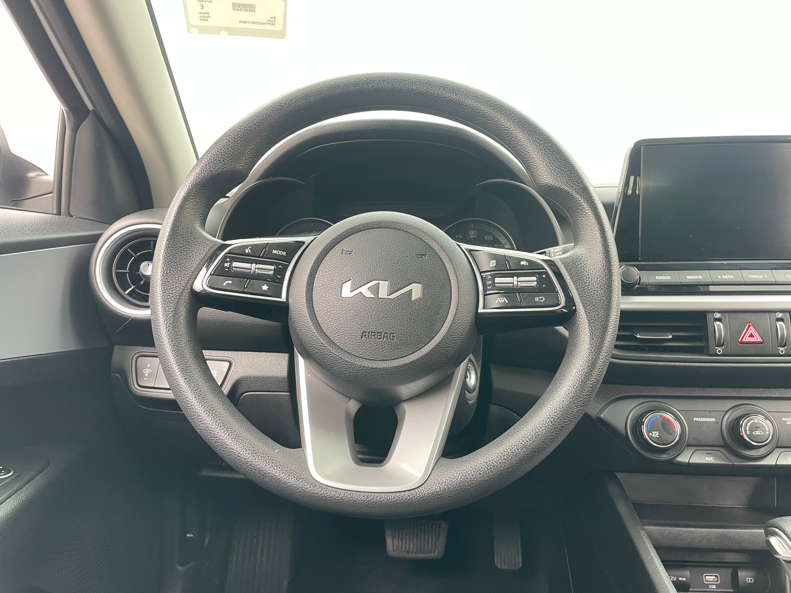 Thumbnail: 2024 Kia Forte - 5
