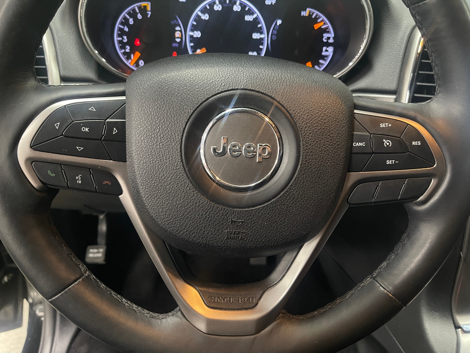 Thumbnail: 2018 Jeep Grand Cherokee - 5