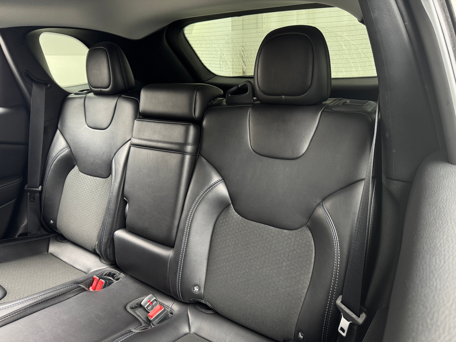 Thumbnail: 2019 Jeep Cherokee - 6