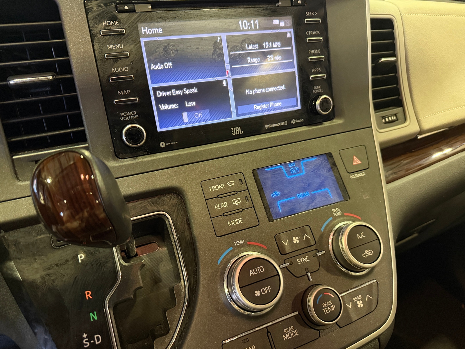 Thumbnail: 2020 Toyota Sienna - 3