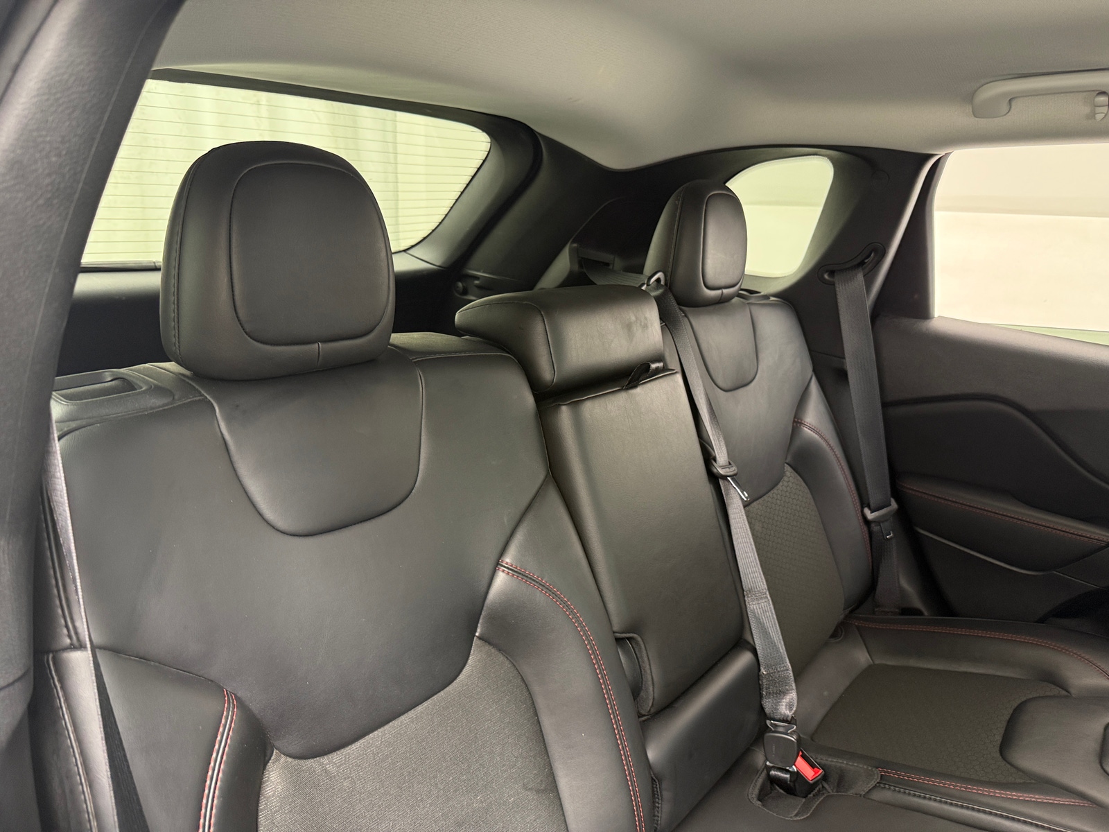 Thumbnail: 2021 Jeep Cherokee - 6