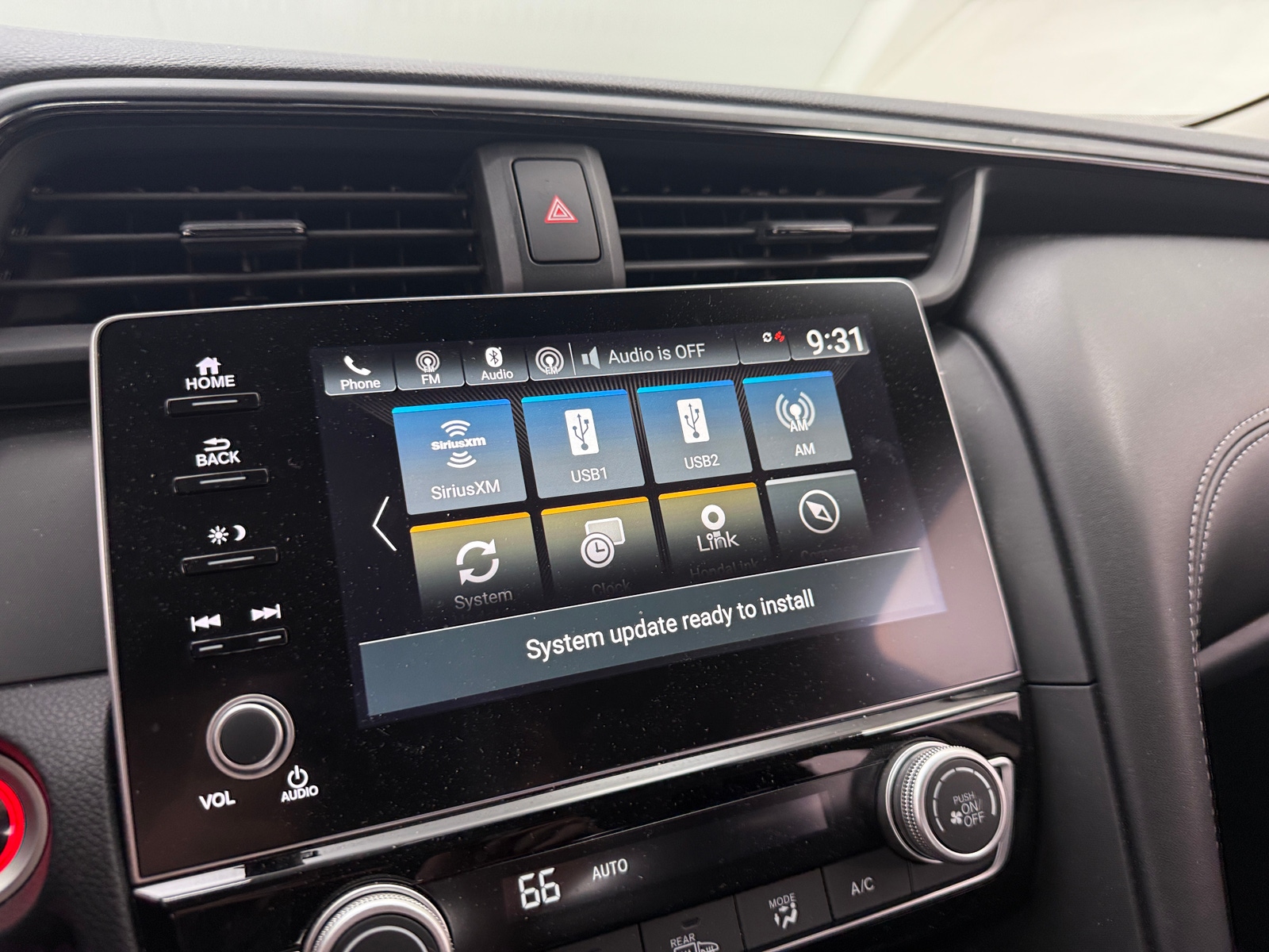 Thumbnail: 2019 Honda Insight - 4