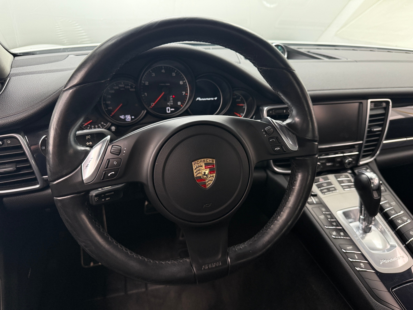 Thumbnail: 2016 Porsche Panamera - 4