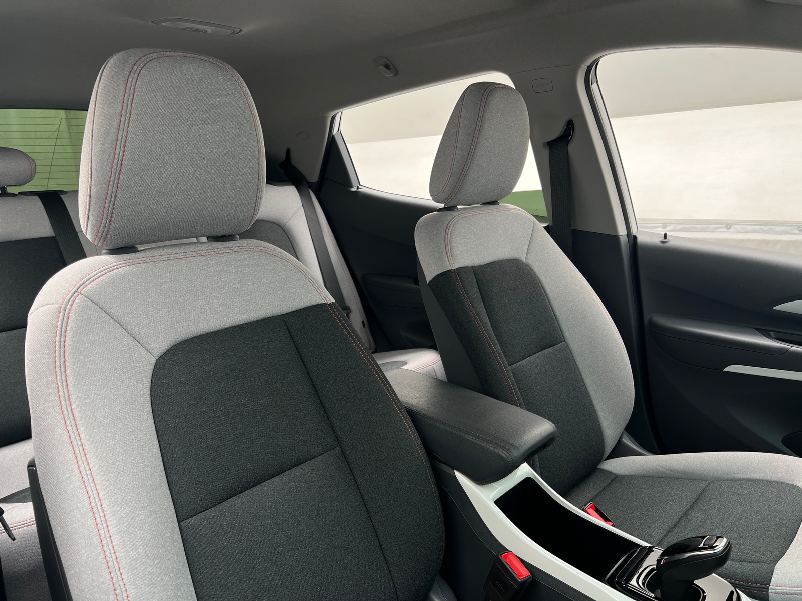 Thumbnail: 2019 Chevrolet Bolt EV - 2