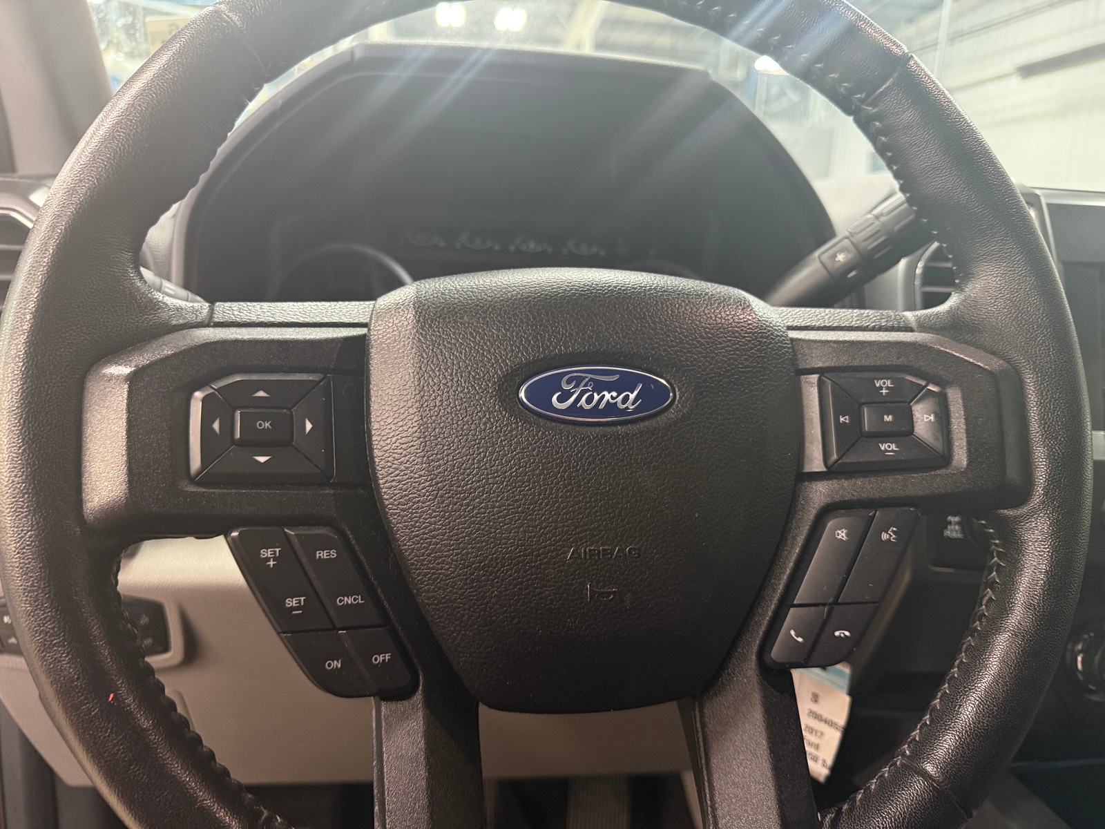 Thumbnail: 2017 Ford Econoline - 5