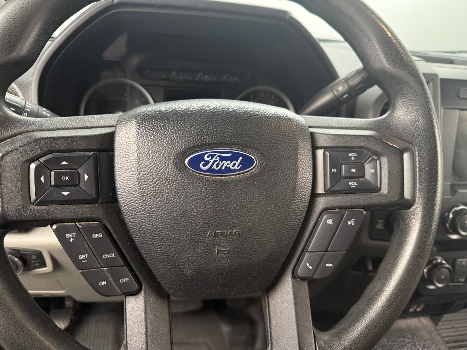 Thumbnail: 2019 Ford Econoline - 4
