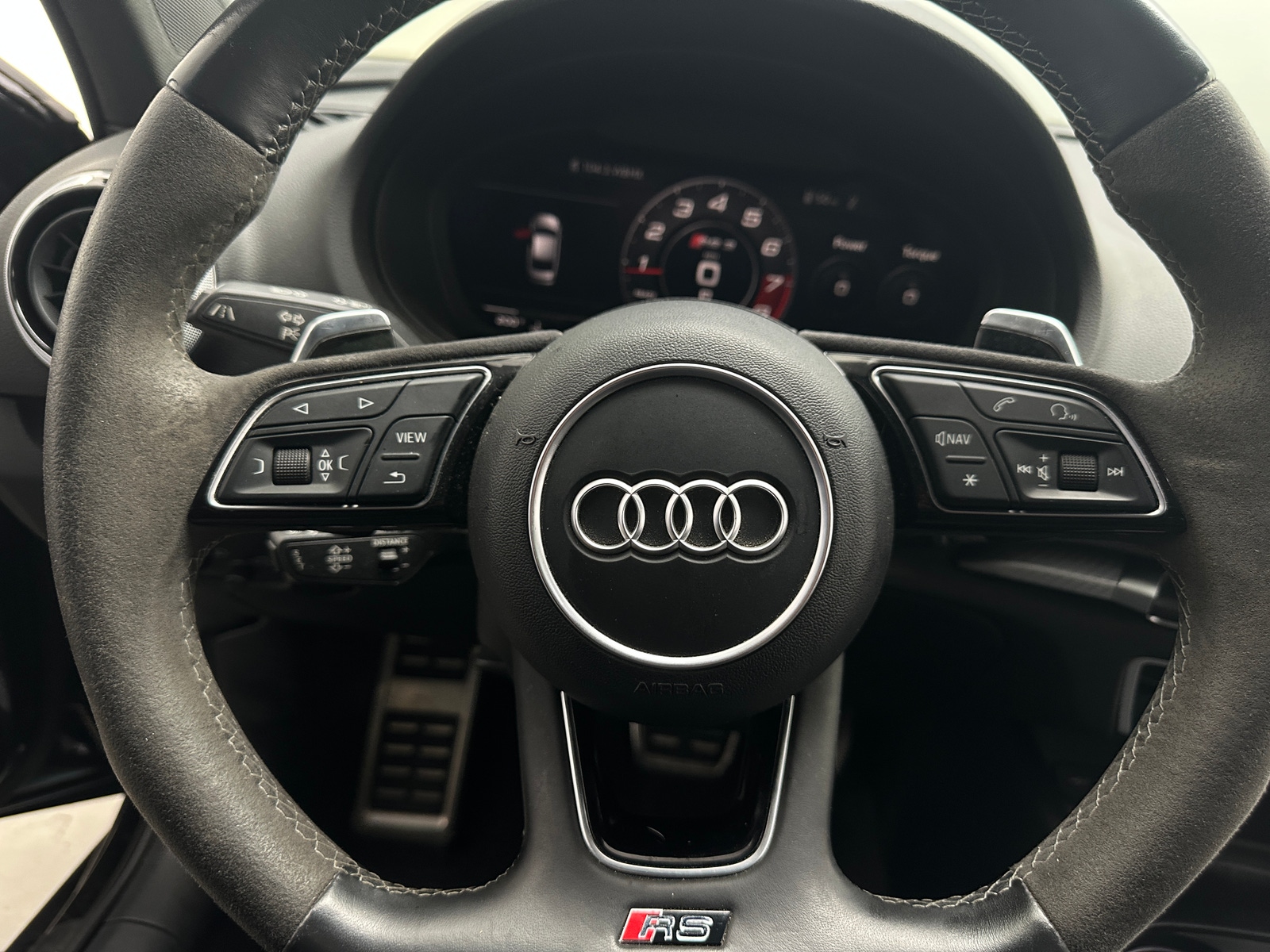 Thumbnail: 2018 Audi RS 3 - 4