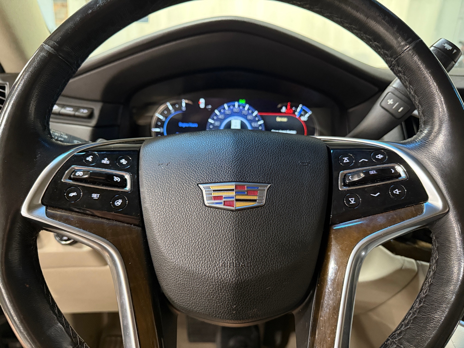 Thumbnail: 2018 Cadillac Escalade - 4