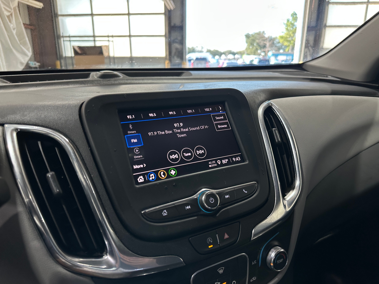 Thumbnail: 2023 Chevrolet Equinox - 4