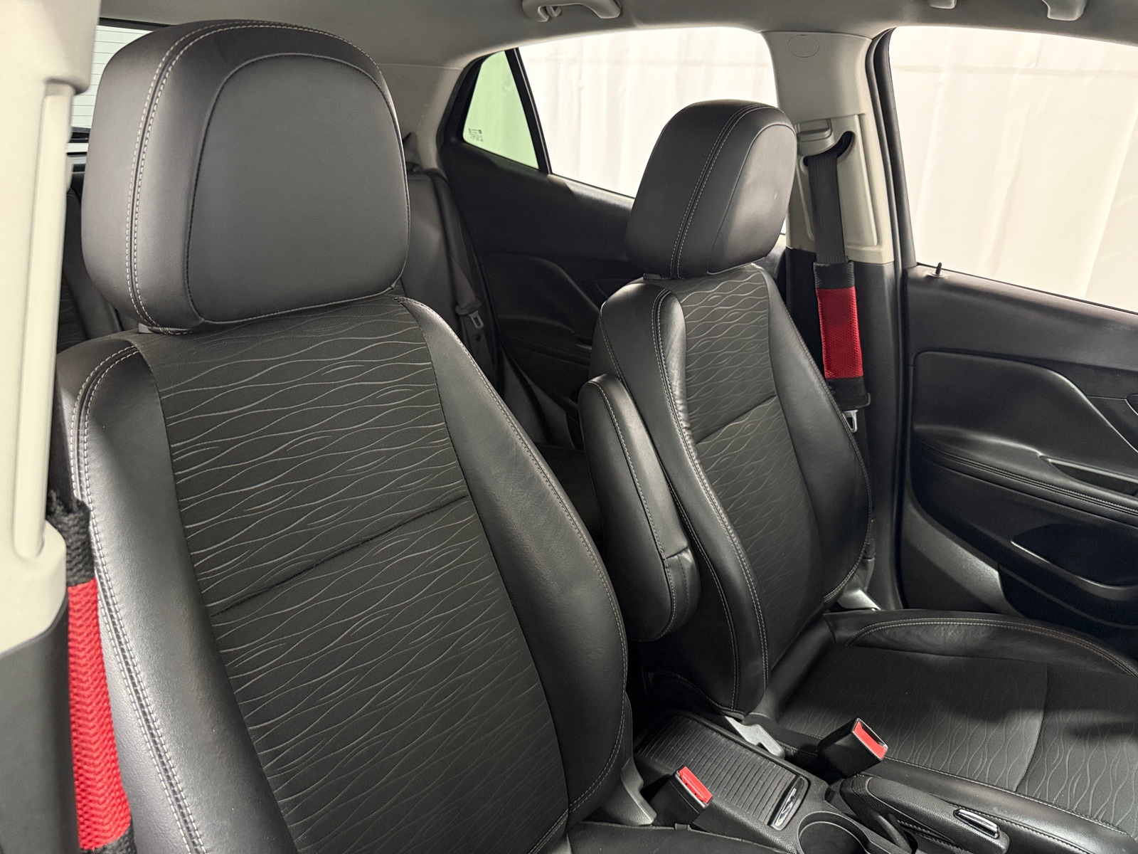 Thumbnail: 2016 Buick Encore - 2