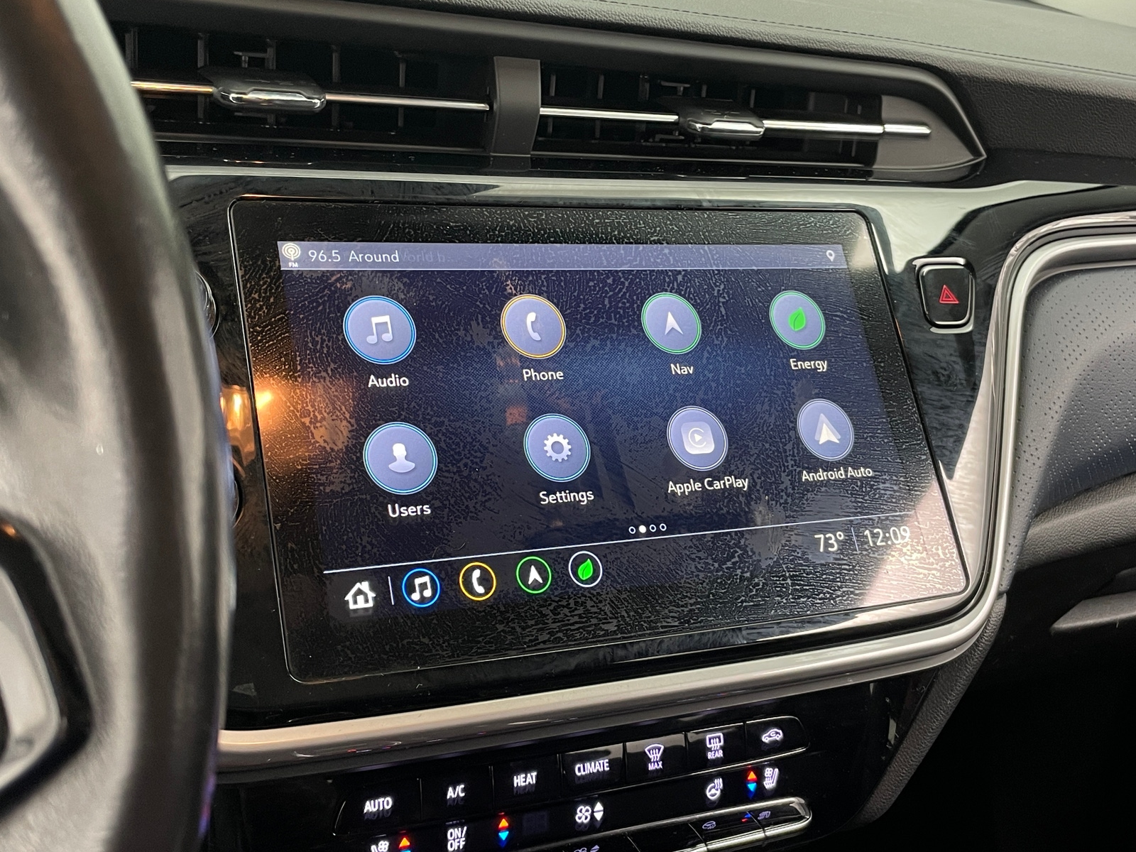 Thumbnail: 2022 Chevrolet Bolt EUV - 3