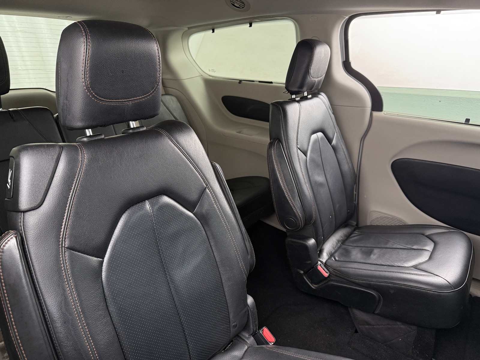 Thumbnail: 2019 Chrysler Pacifica - 5