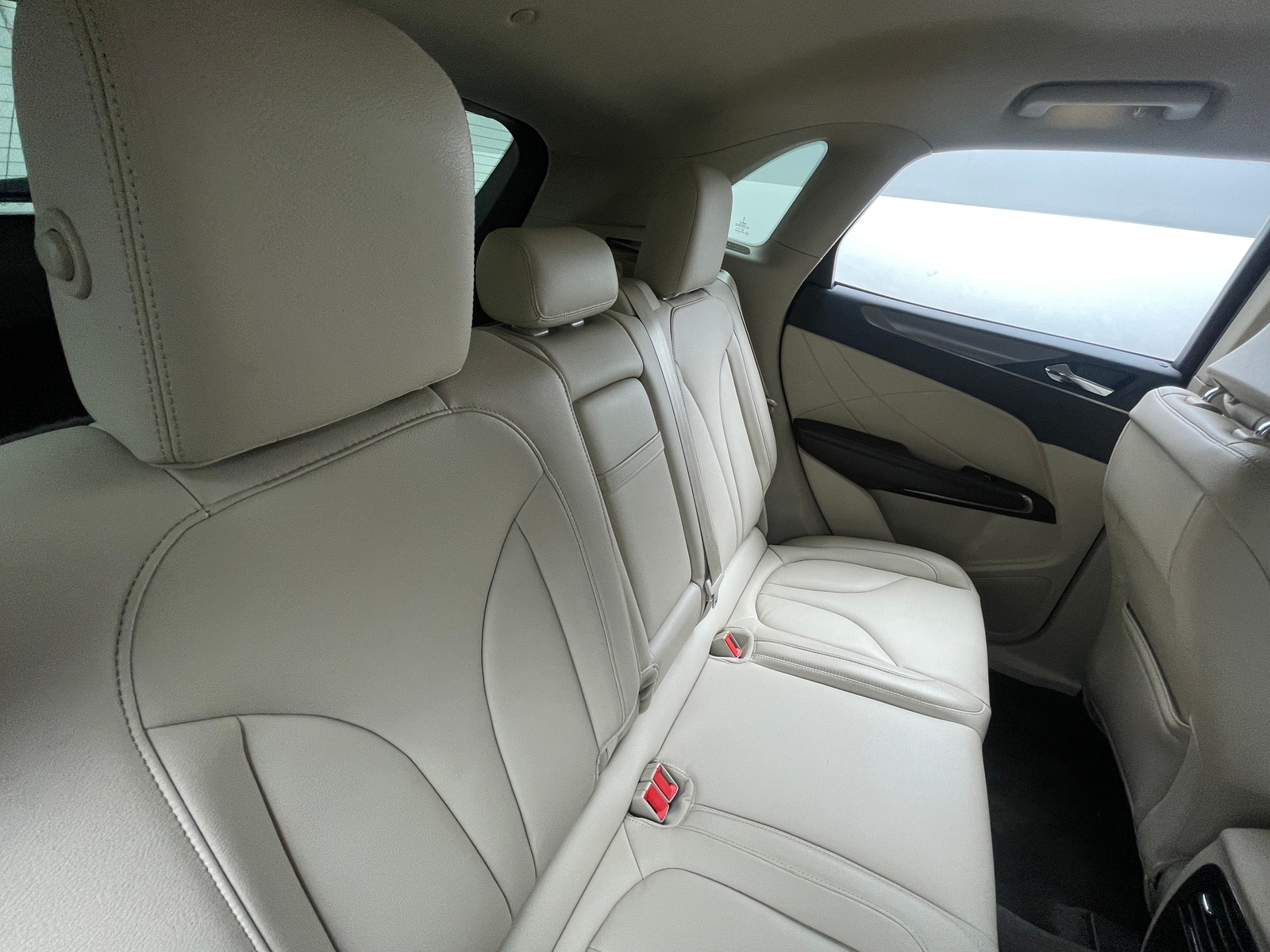 Thumbnail: 2017 Lincoln MKC - 5