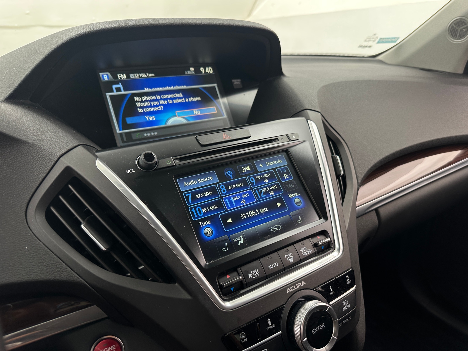 Thumbnail: 2016 Acura MDX - 3