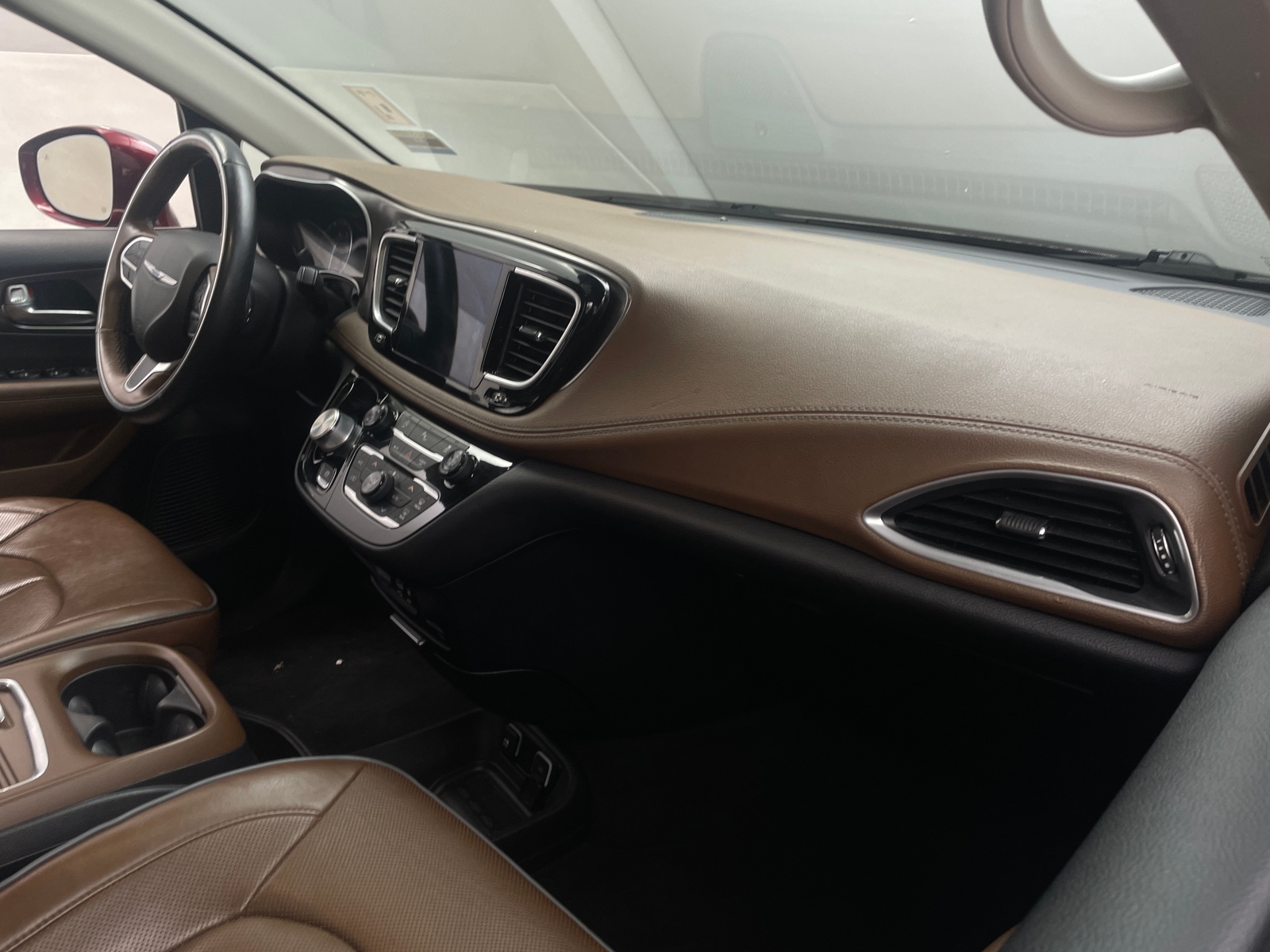 Thumbnail: 2018 Chrysler Pacifica - 2