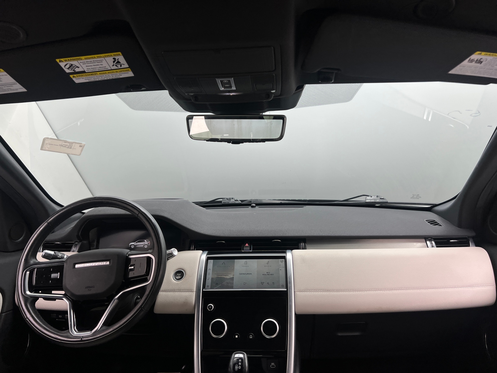 Thumbnail: 2022 Land Rover Discovery Sport - 2