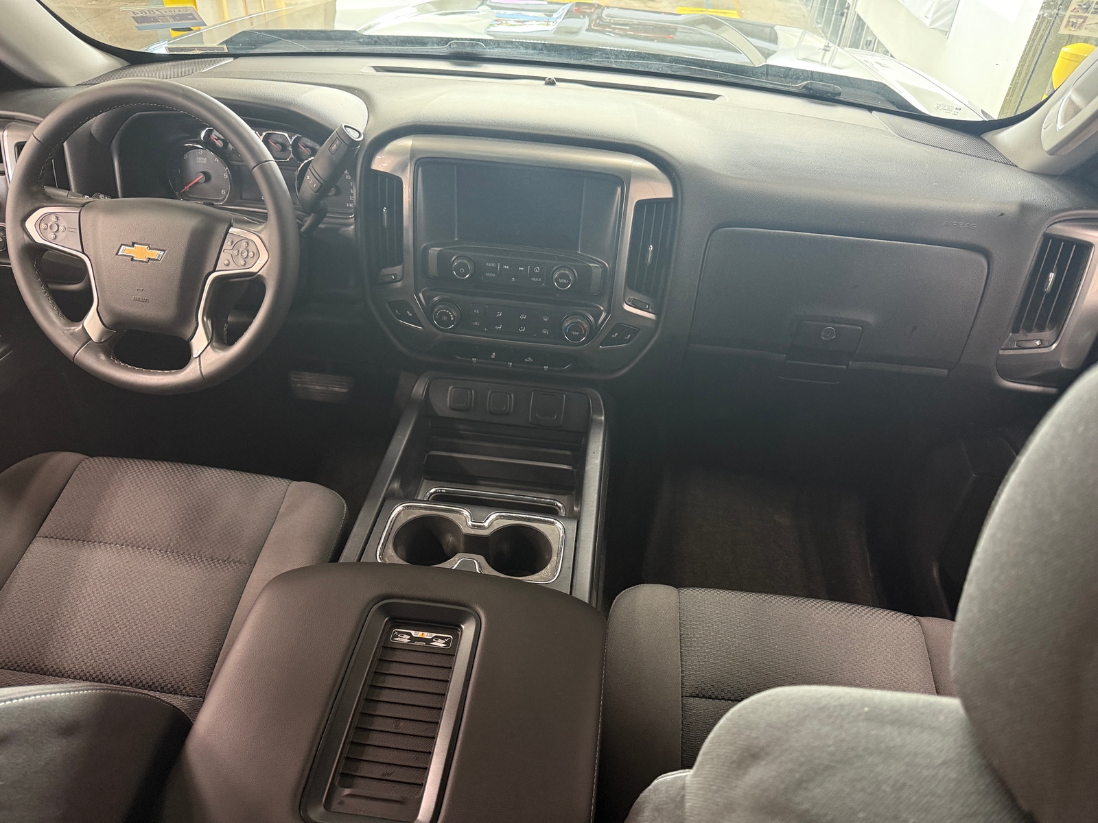 Thumbnail: 2017 Chevrolet Silverado 1500 - 3
