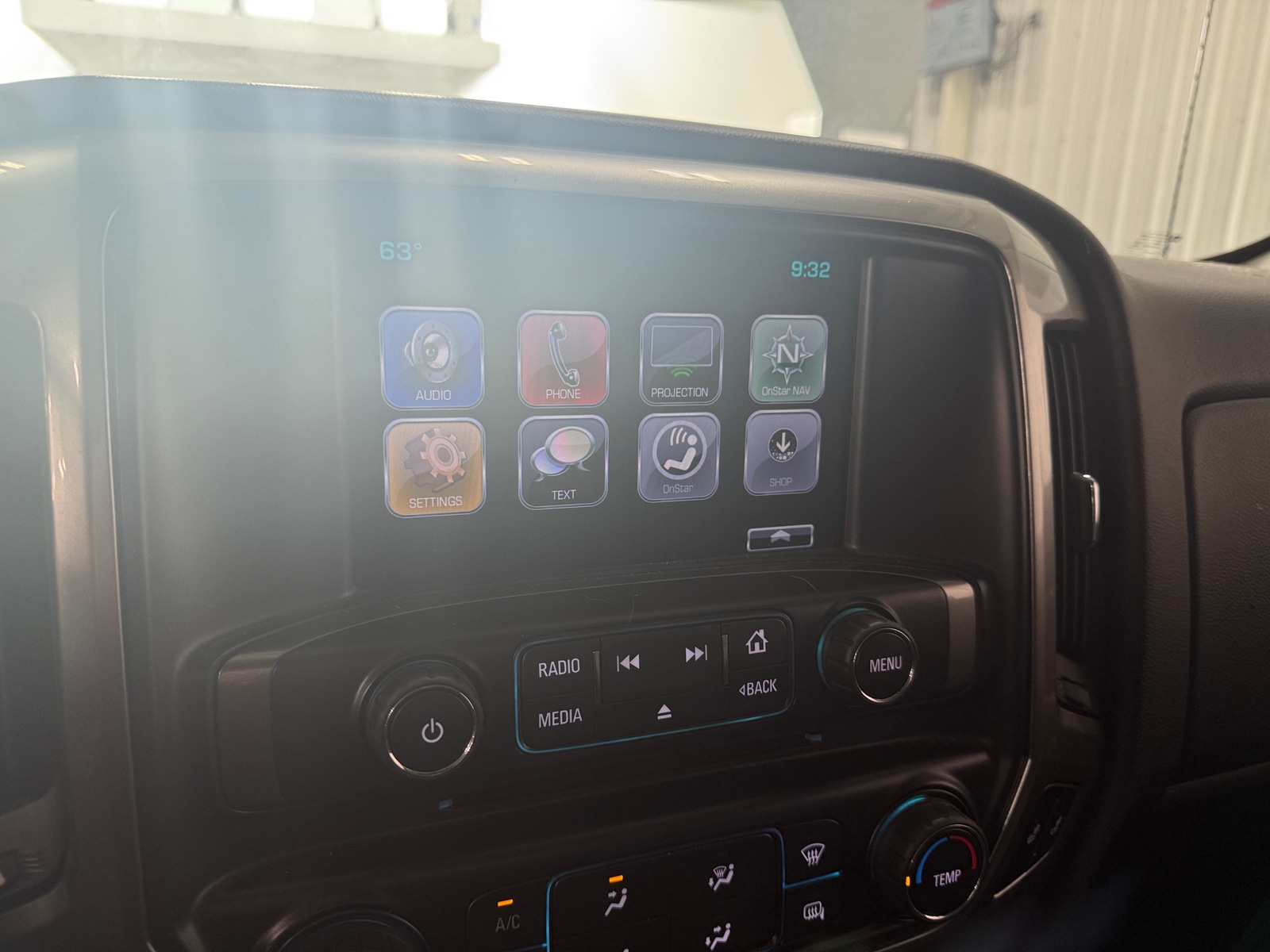 Thumbnail: 2017 Chevrolet Silverado 1500 - 4