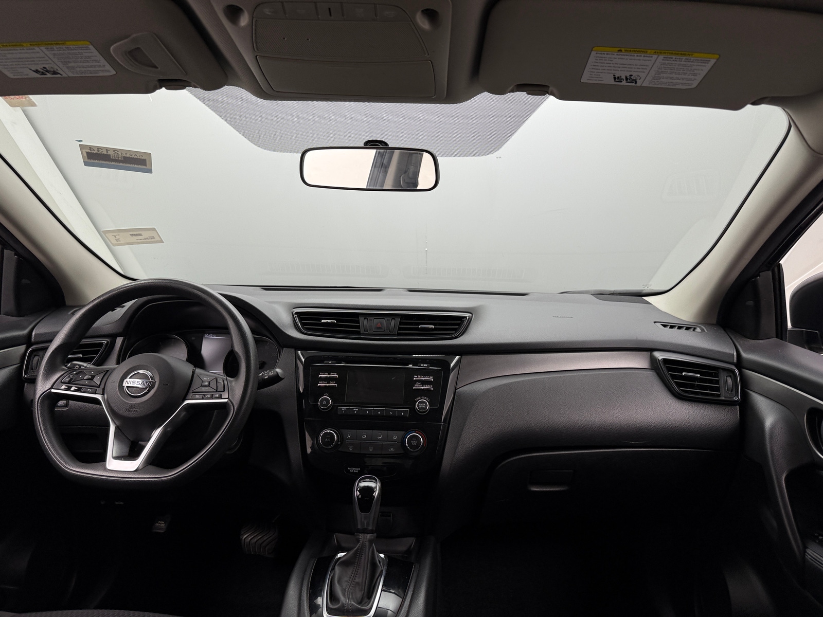 Thumbnail: 2018 Nissan Rogue Sport - 3