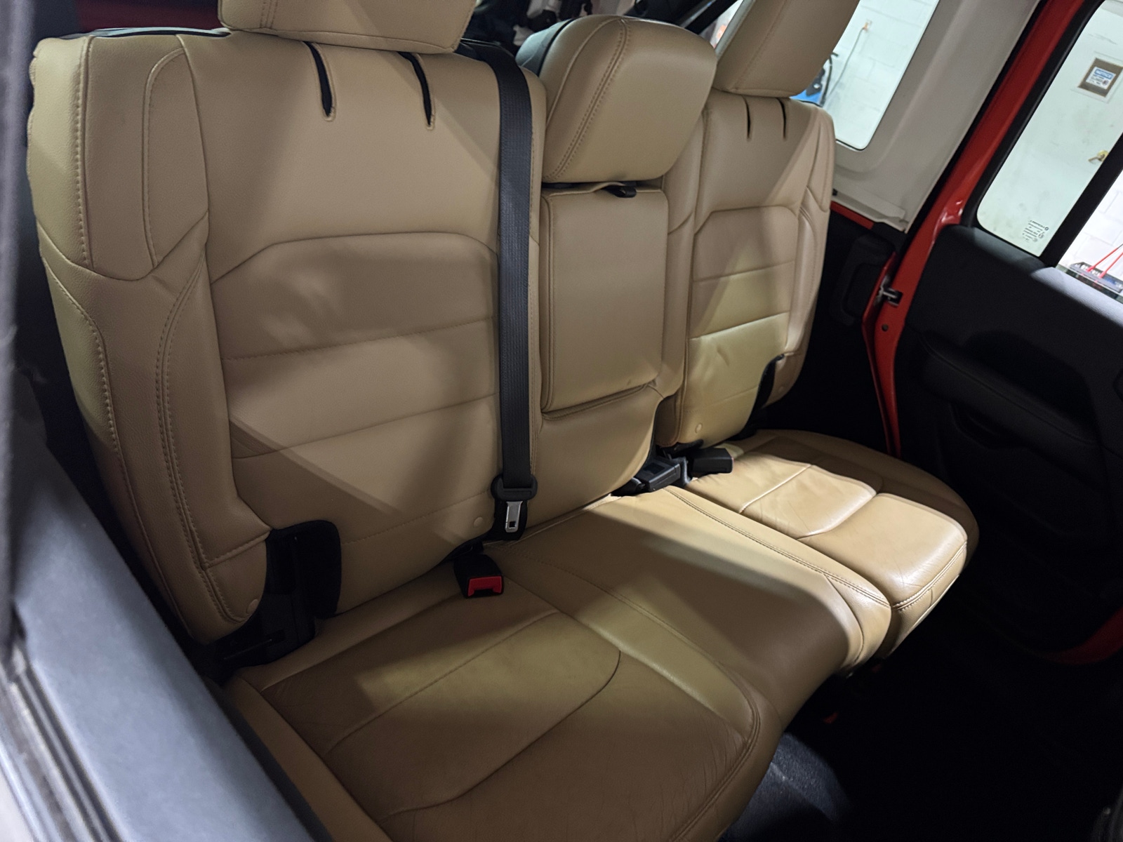 Thumbnail: 2019 Jeep Wrangler - 5
