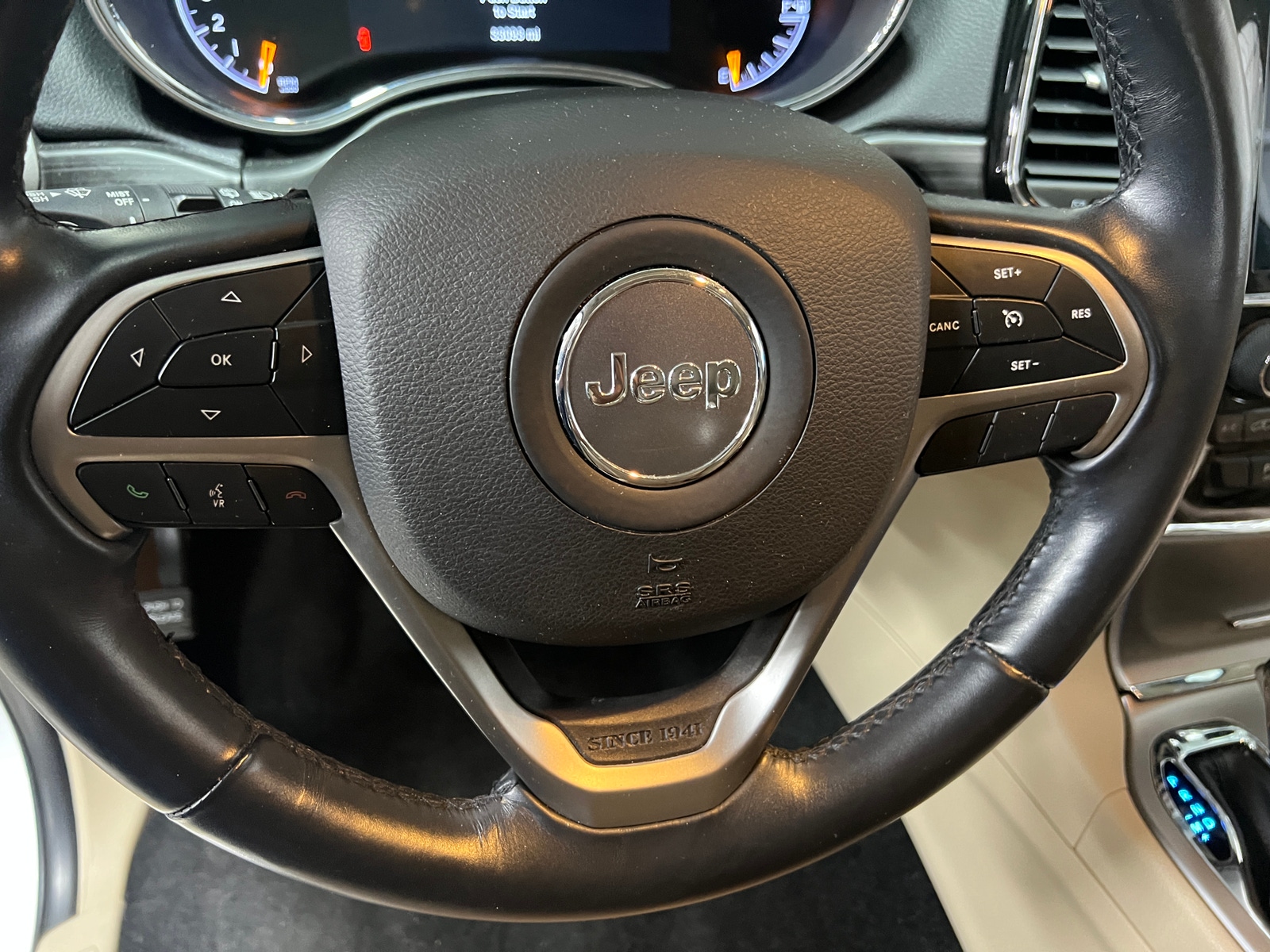 Thumbnail: 2022 Jeep Grand Cherokee - 5