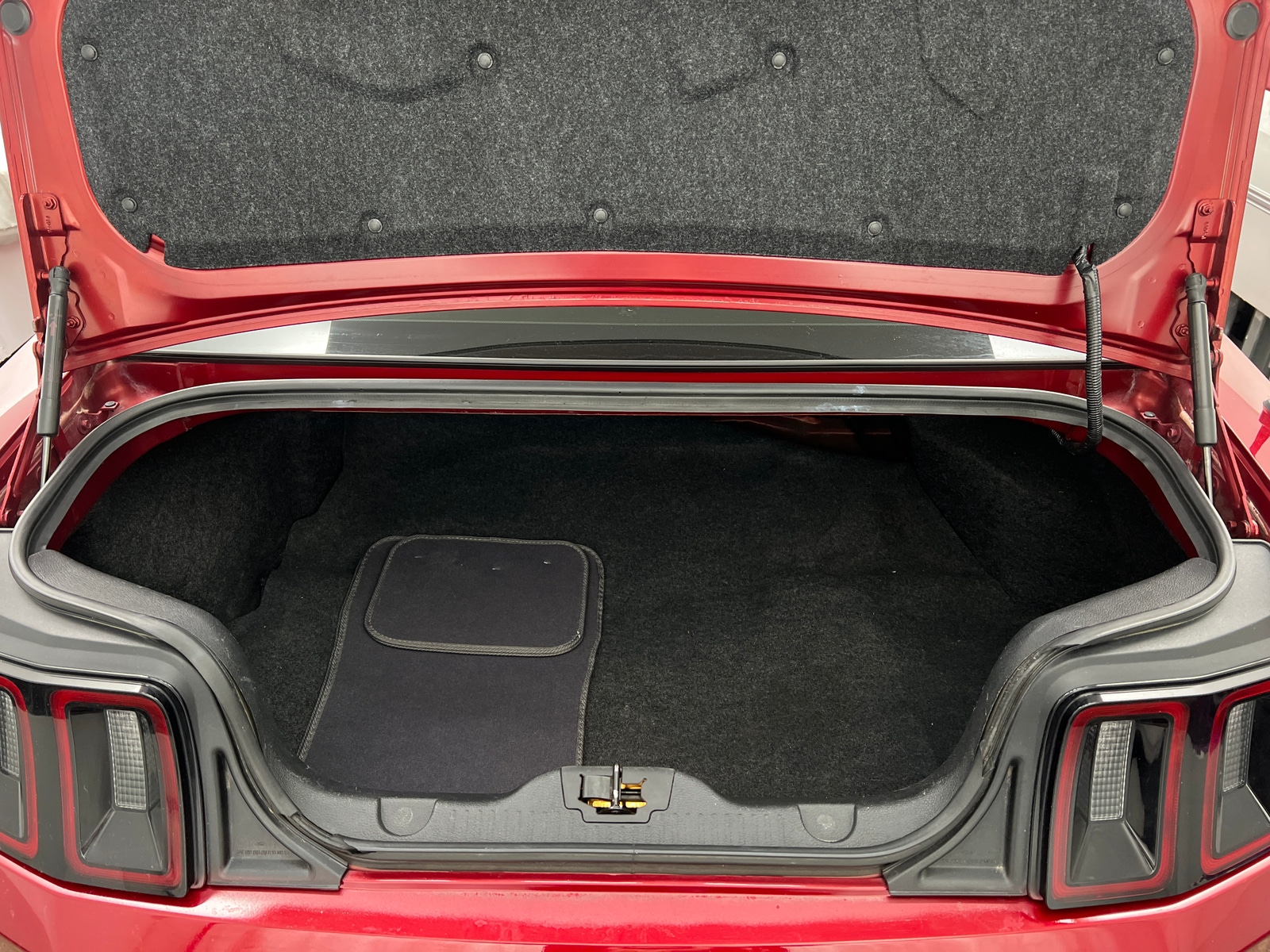 Thumbnail: 2014 Ford Mustang - 5
