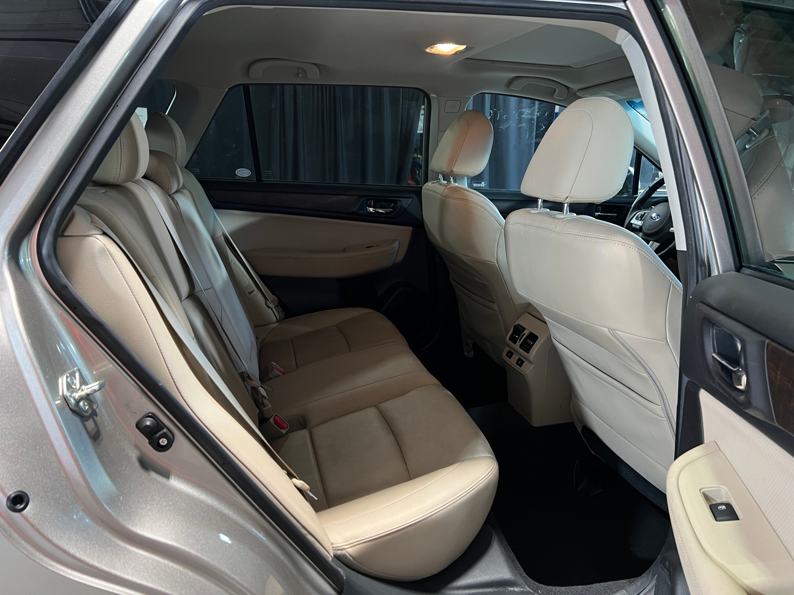 Thumbnail: 2016 Subaru Outback - 5
