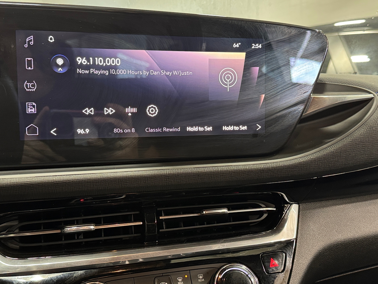Thumbnail: 2024 Buick Envista - 3