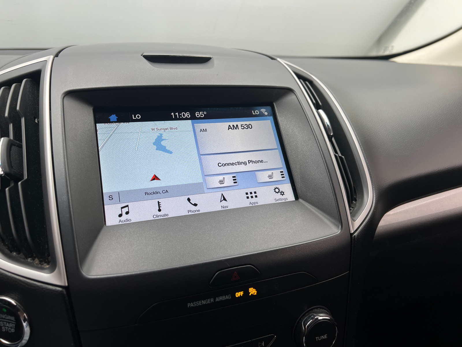 Thumbnail: 2019 Ford Edge - 3