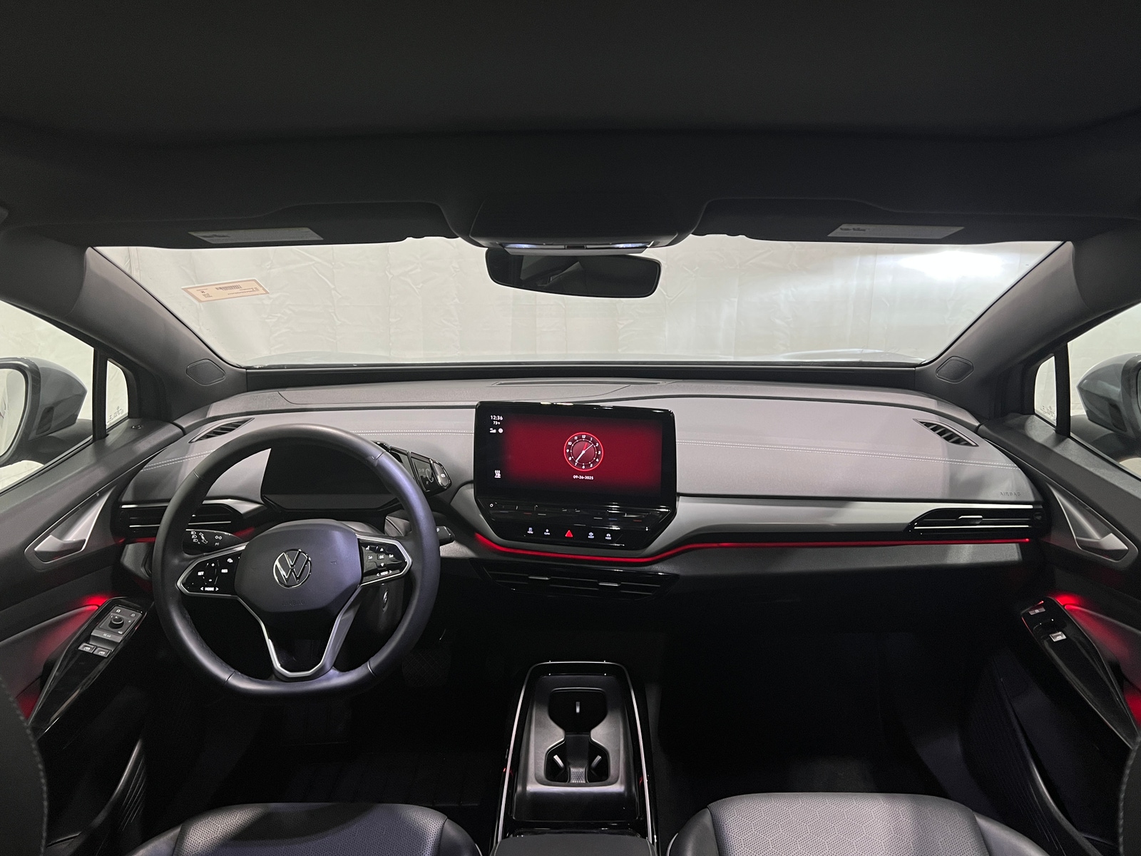 Thumbnail: 2023 Volkswagen ID.4 - 2