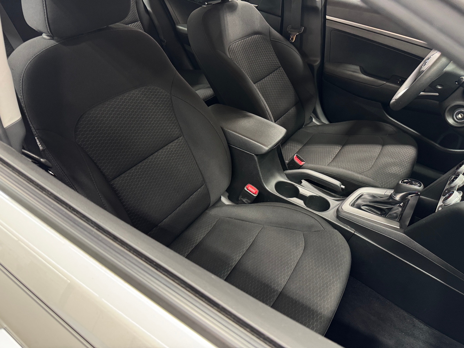 Thumbnail: 2019 Hyundai Elantra - 2