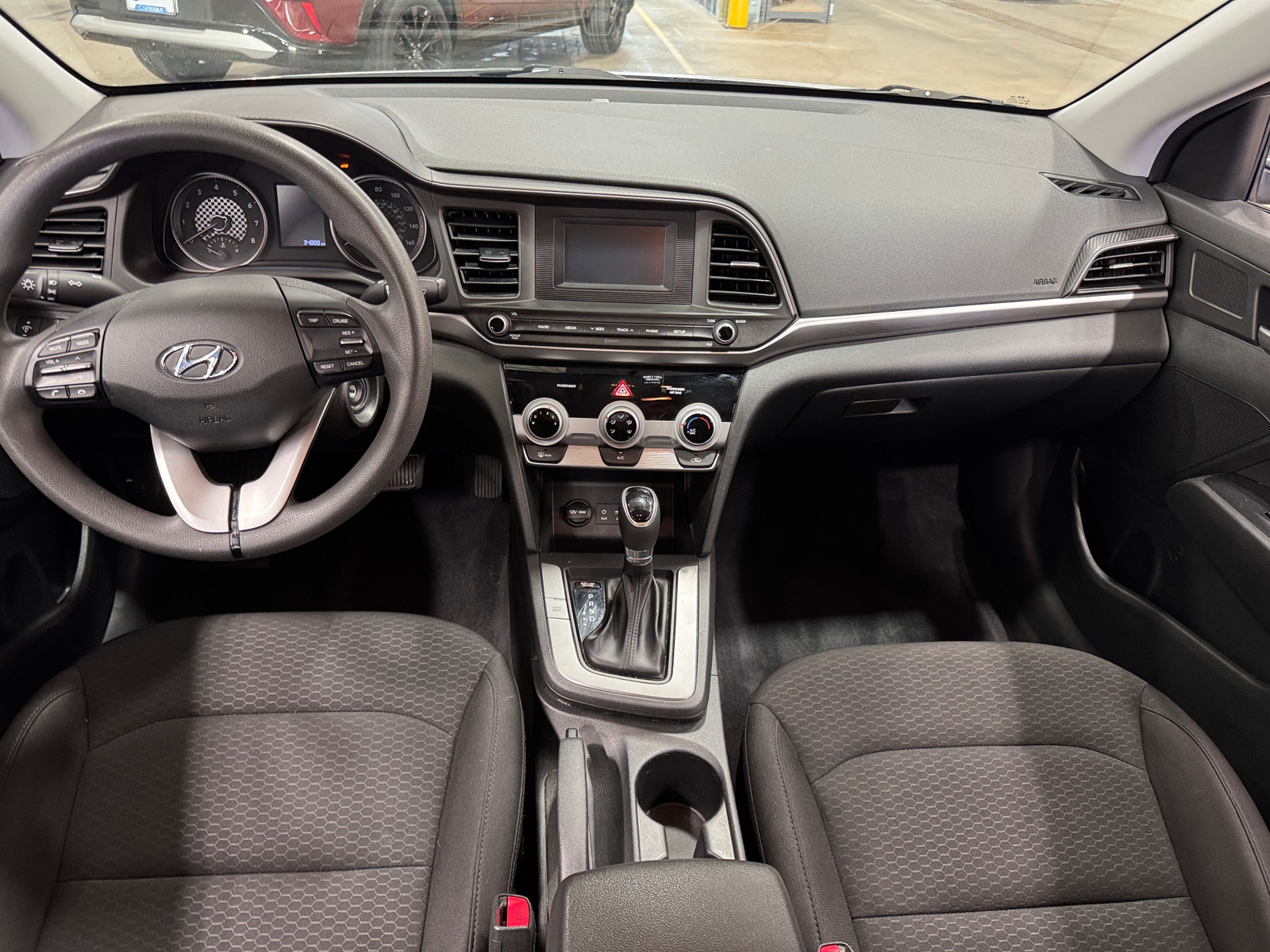 Thumbnail: 2019 Hyundai Elantra - 3