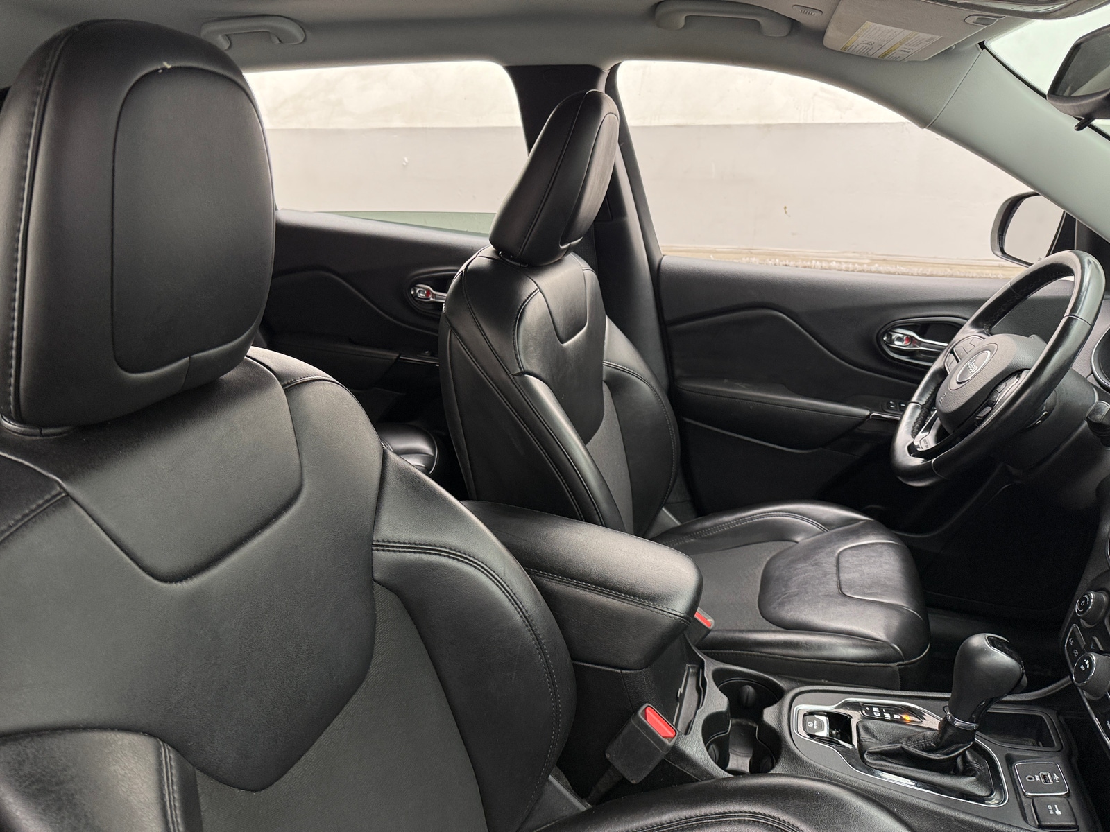 Thumbnail: 2021 Jeep Cherokee - 2