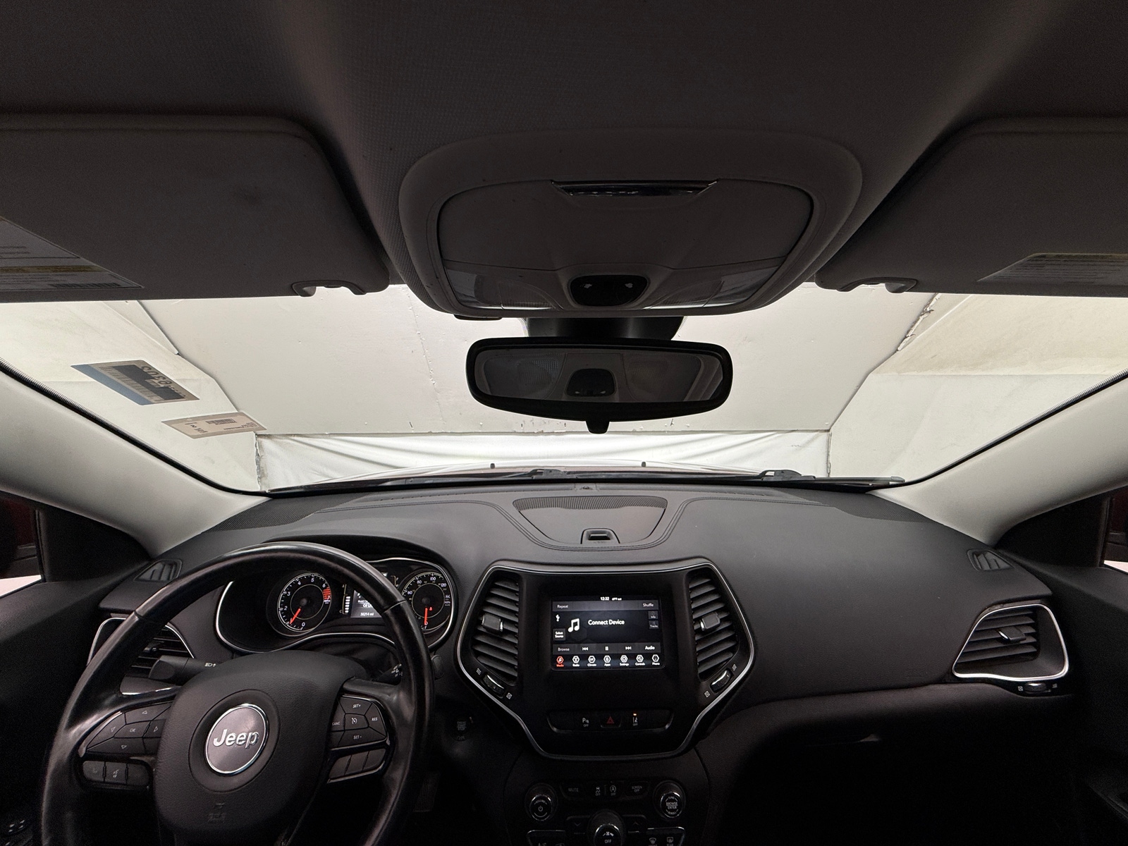 Thumbnail: 2021 Jeep Cherokee - 3