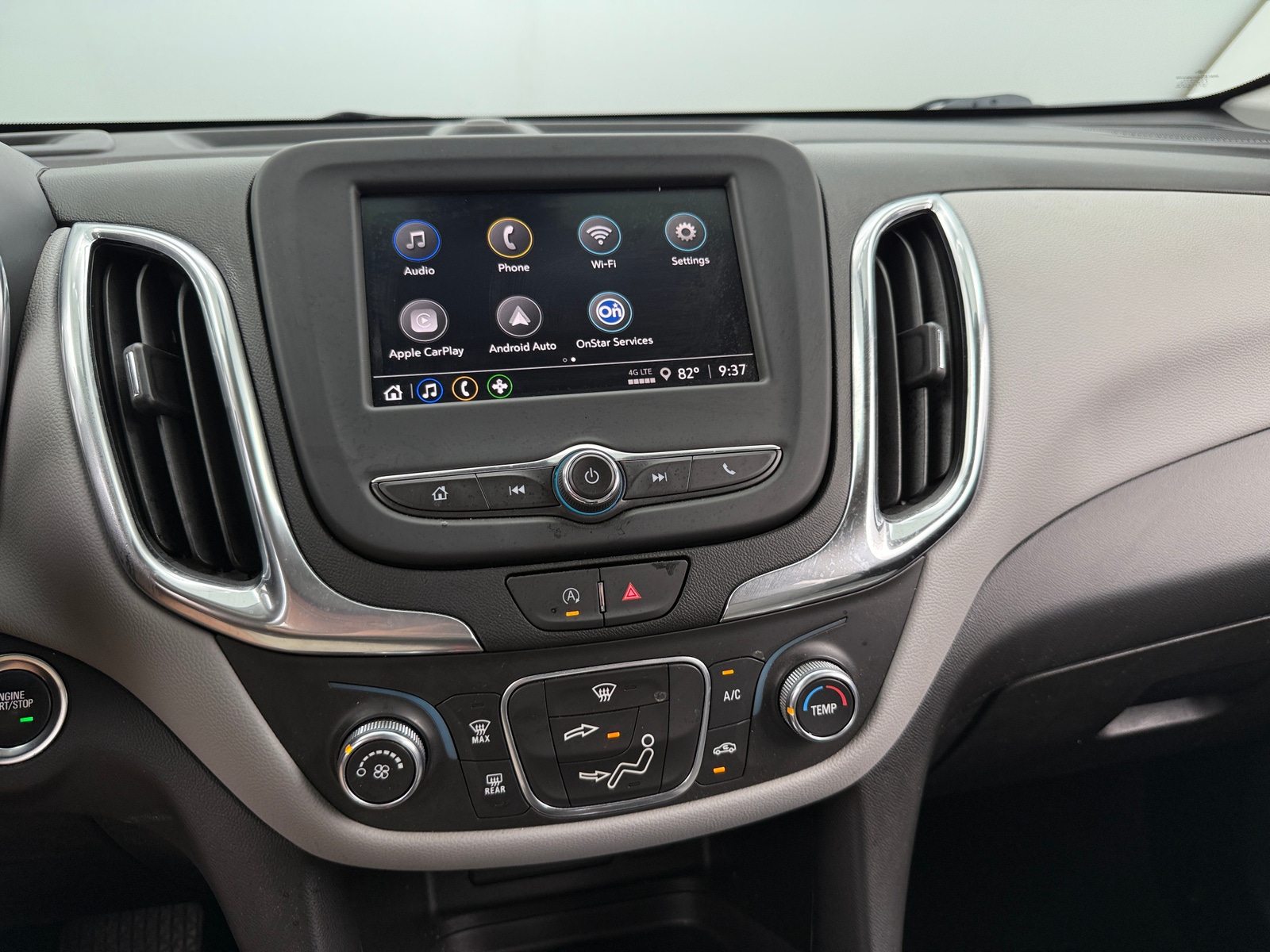 Thumbnail: 2022 Chevrolet Equinox - 4