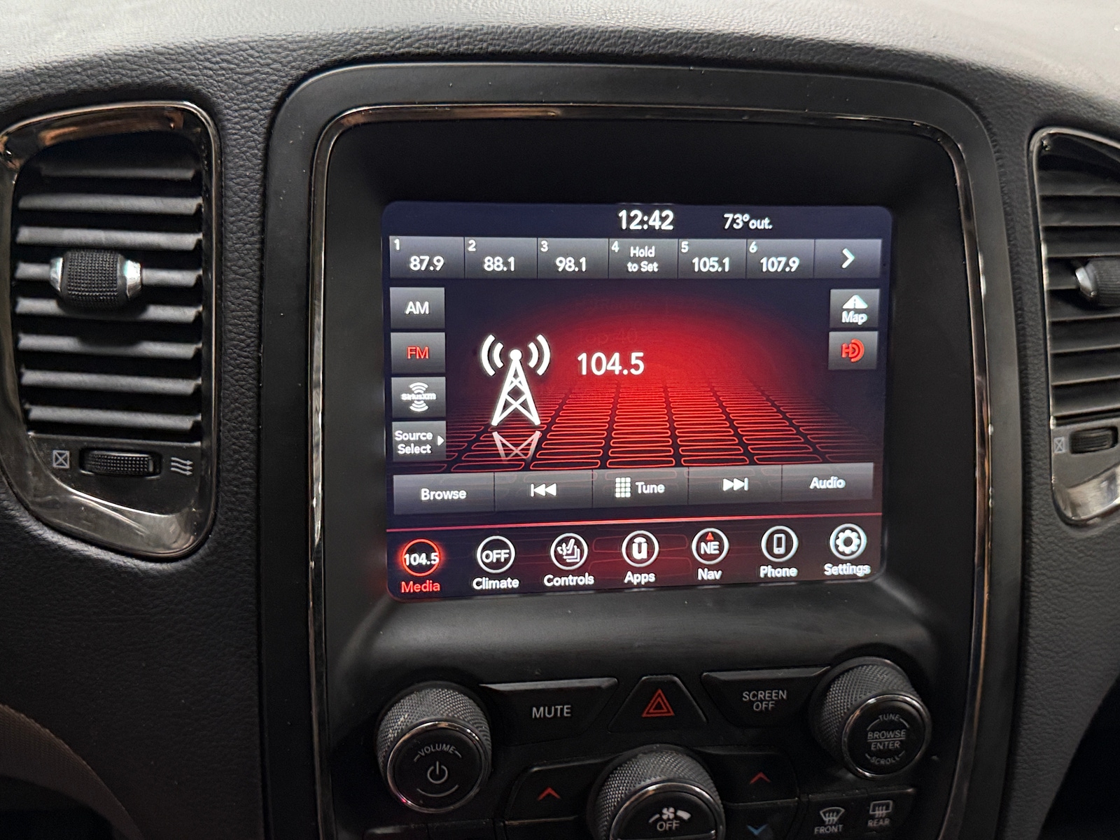 Thumbnail: 2020 Dodge Durango - 3
