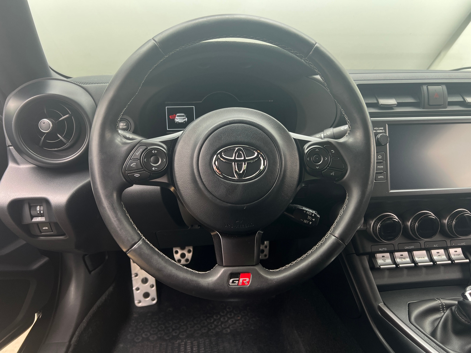Thumbnail: 2022 Toyota GR86 - 3