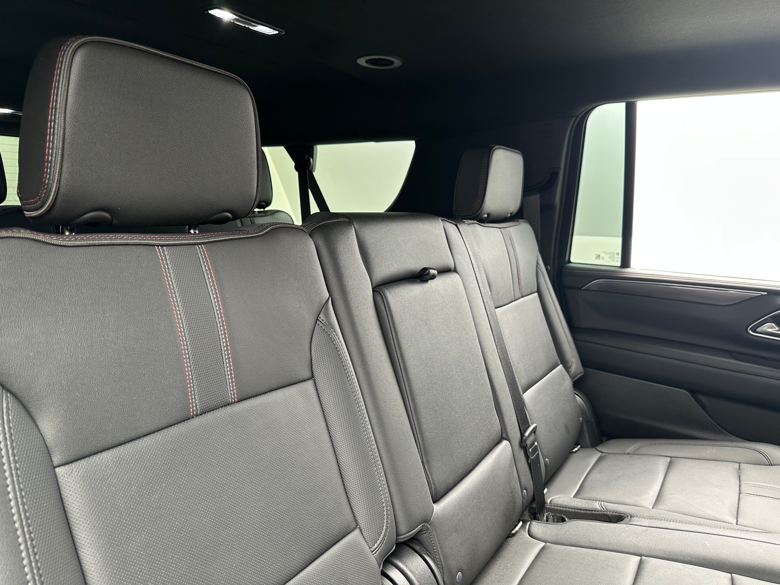 Thumbnail: 2022 Chevrolet Suburban - 5