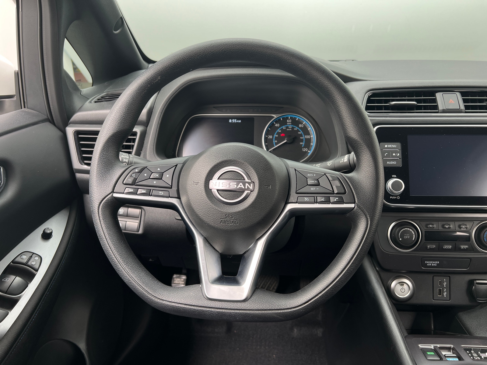 Thumbnail: 2023 Nissan Leaf - 5