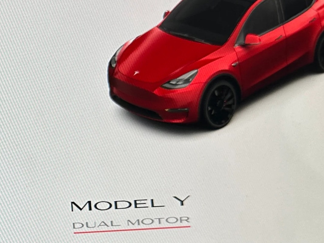 Thumbnail: 2023 Tesla Model Y - 3