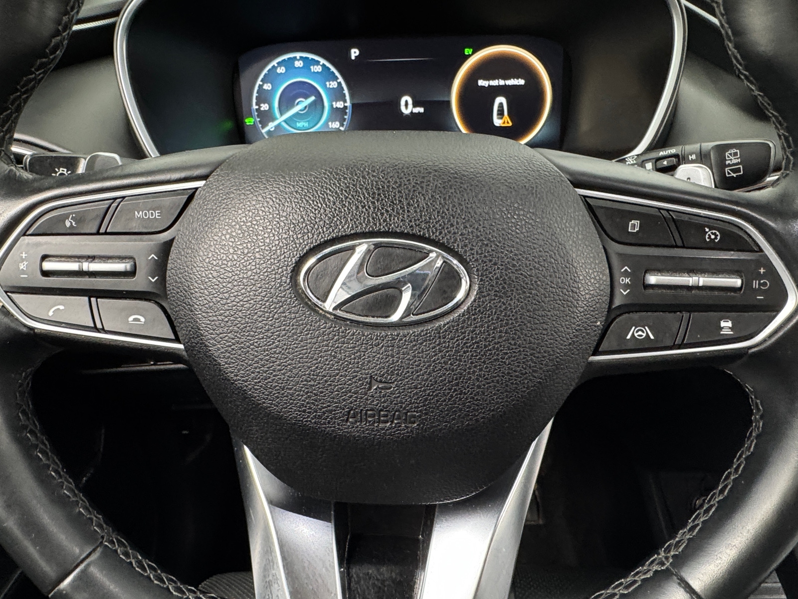 Thumbnail: 2021 Hyundai Santa Fe - 4