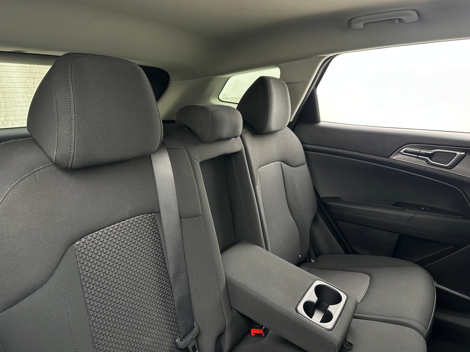 Thumbnail: 2023 Kia Sportage - 6